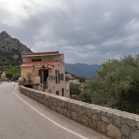 Santa Maria *